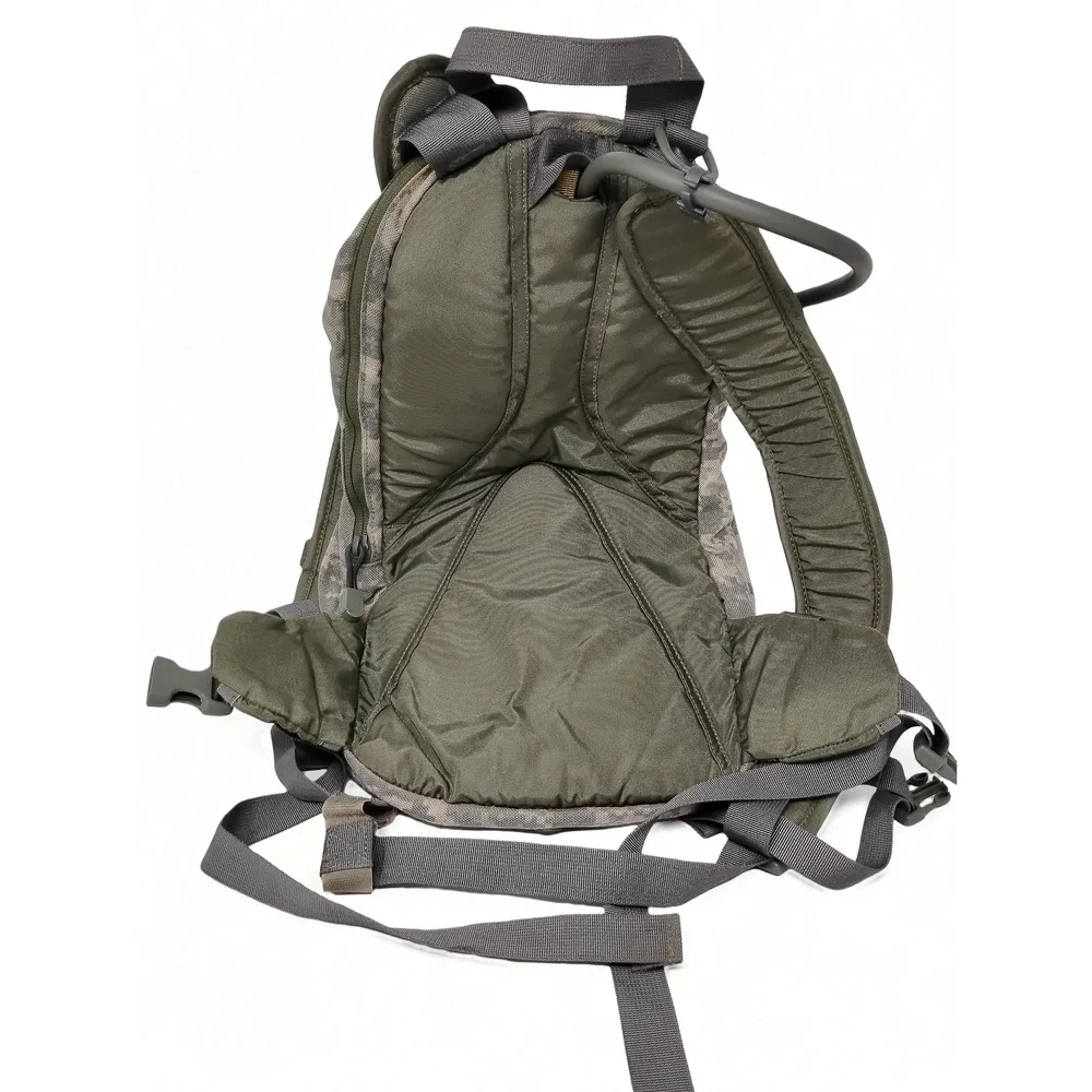 Gorpcore Techwear CamelBak Maximum Gear M.U.L.E. Tactical Hydration Backpack